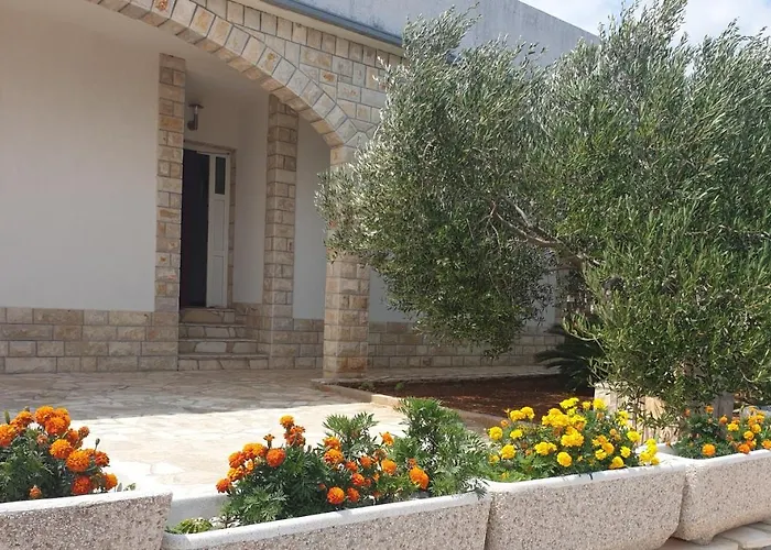 Senka Villa Nečujam