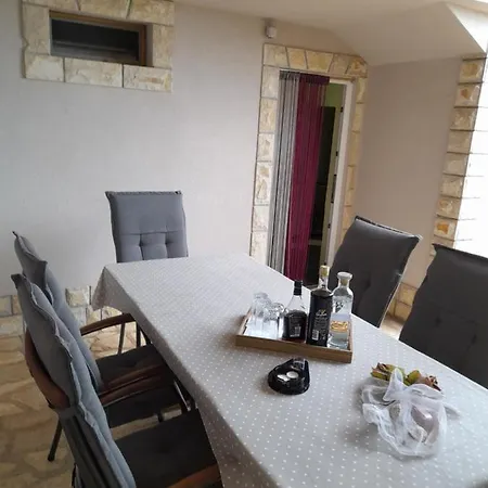 Senka Nečujam